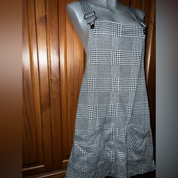 Overalls - Picture 3 of 7